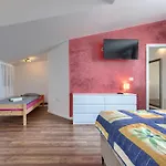 Jadreski By Interhome * Пула