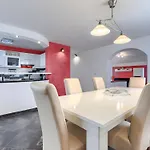 Jadreski By Interhome Пула