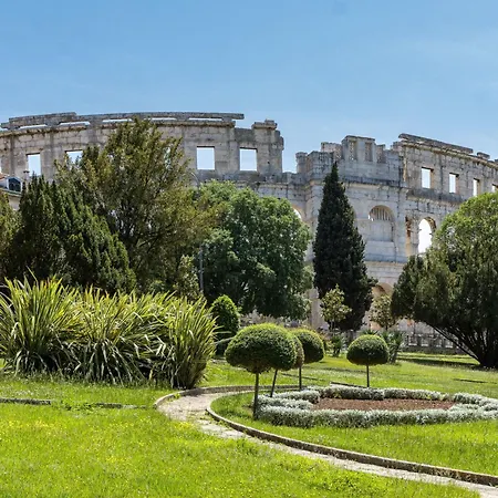 Casa de Férias Jadreski By Interhome Pula