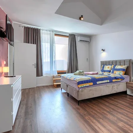 Jadreski By Interhome بولا