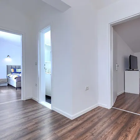 Jadreski By Interhome *