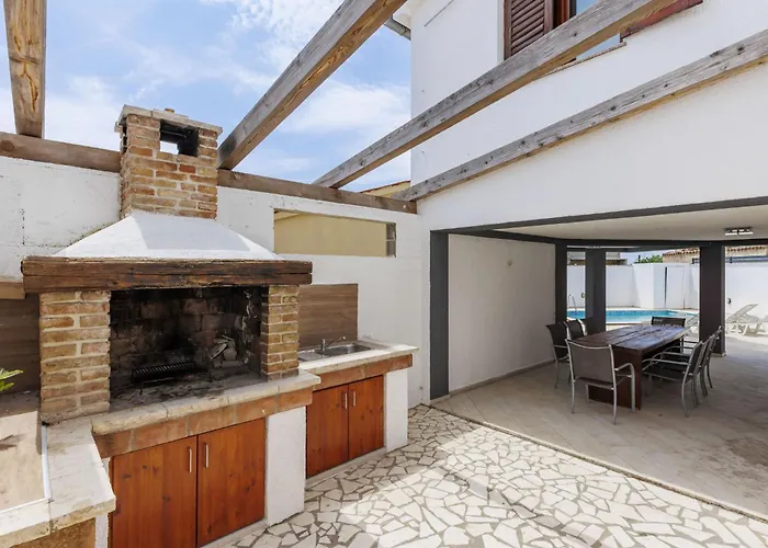 Jadreski By Interhome *